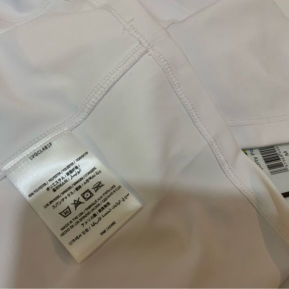 LIV Golf polo WOMEN'S SPORTY POLO NWT - Picture 8 of 11